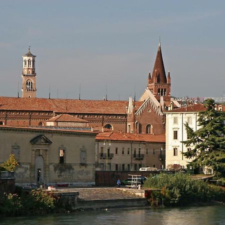 Porta Vittoria Apartment Verona Kültér fotó