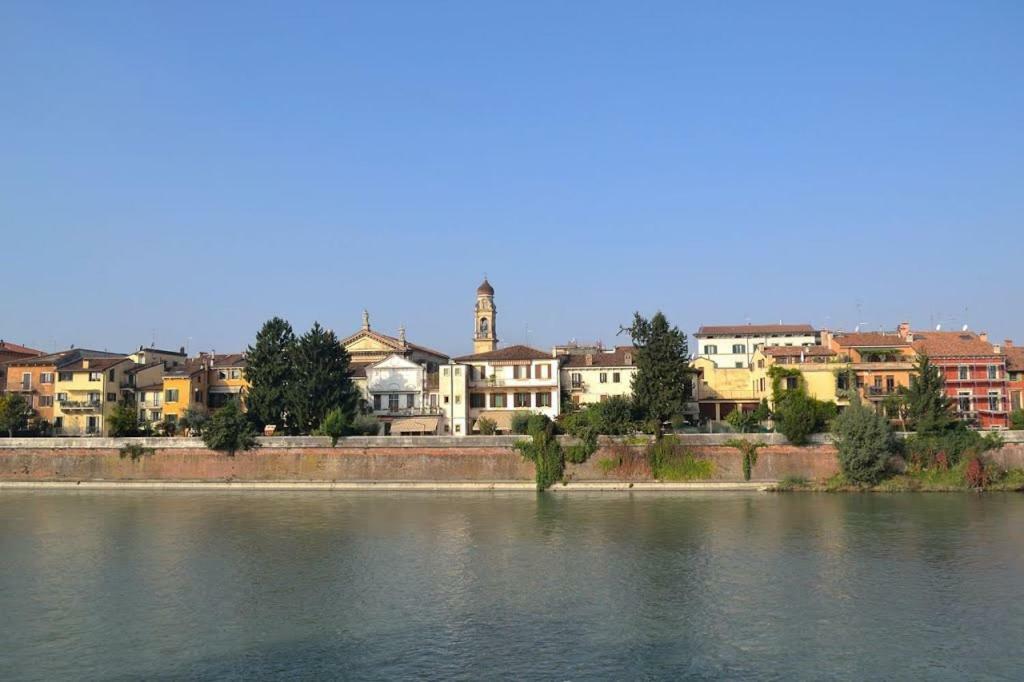 Porta Vittoria Apartment Verona Kültér fotó