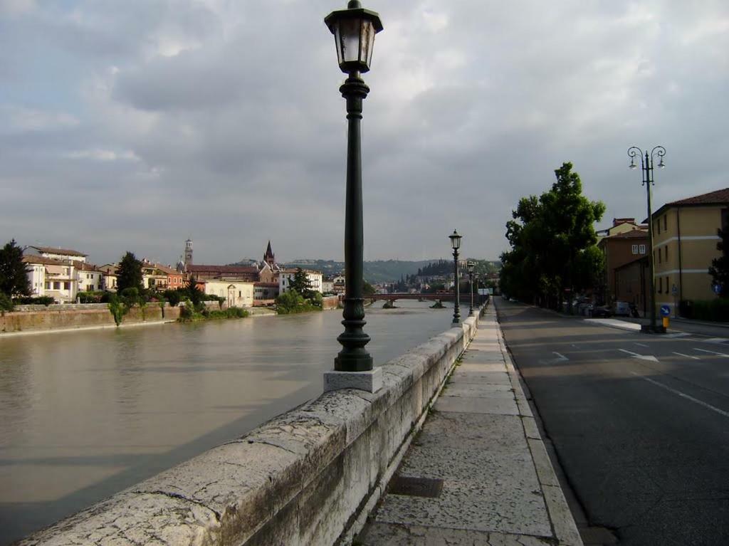 Porta Vittoria Apartment Verona Kültér fotó